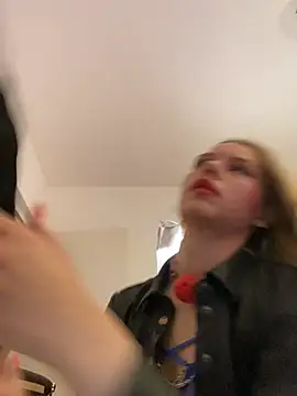 KittyKatyDream online show from March 25, 2026, 4:28 pm