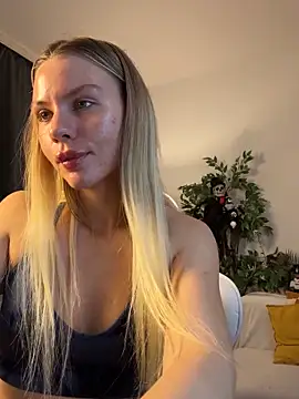 KittyKatyDream online show from October 31, 2025, 11:22 pm