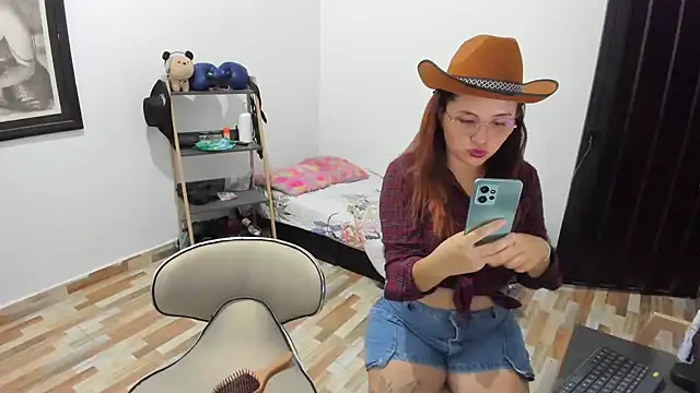  girls on fire  online show from January 30, 2025, 11:13 pm