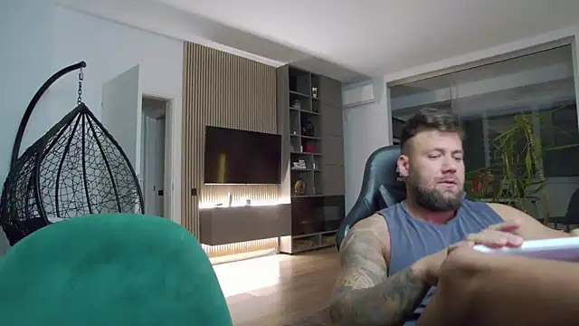 Snapshot of UbbeViking chatting on October 10, 2025, 7:04 pm UbbeViking online show from October 10, 2025, 7:04 pm