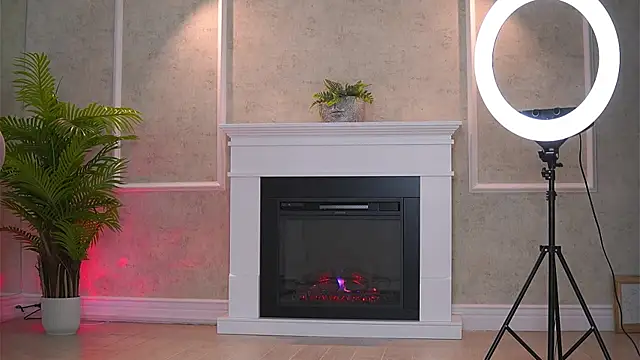 Snapshot of Abbela_White chatting on September 22, 2025, 5:57 am Abbela White online show from September 22, 2025, 5:57 am