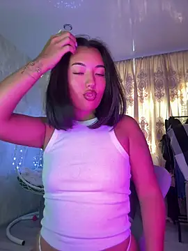 lily  foster online show from April 3, 2026, 5:14 am