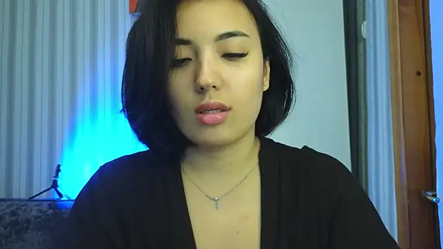 lily  foster online show from September 20, 2025, 6:18 am