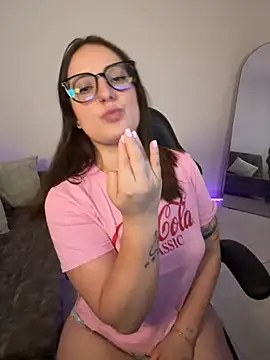 Snapshot of Megan_lu2 chatting on September 30, 2025, 6:19 am Megan lu2 online show from September 30, 2025, 6:19 am