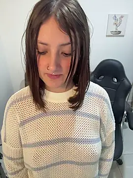 Megan lu2 online show from November 26, 2025, 3:50 am