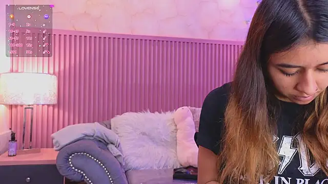 Emiily Scott1 online show from January 16, 2025, 12:52 pm