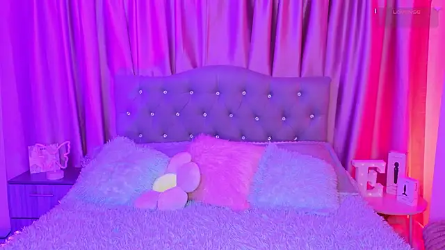 Snapshot of Emiily_Scott1 chatting on February 11, 2026, 12:10 am Emiily Scott1 online show from February 11, 2026, 12:10 am