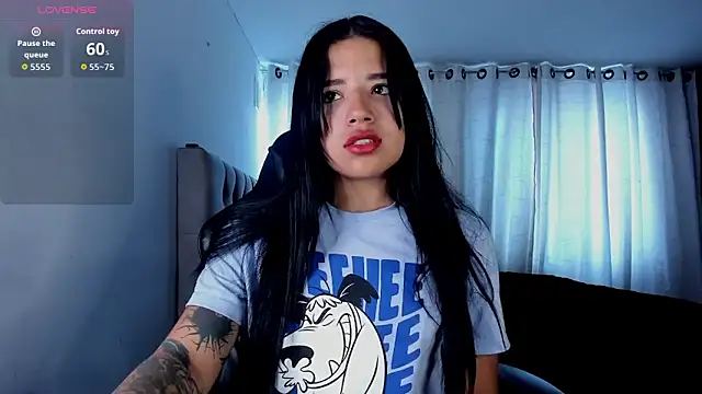 Snapshot of aliice_walker_ chatting on February 9, 2026, 2:59 pm aliice walker online show from February 9, 2026, 2:59 pm