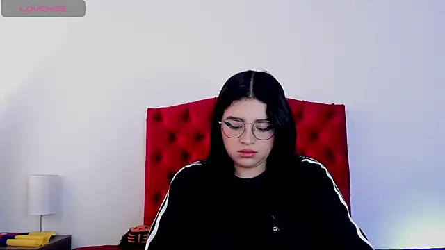 aliice walker  online show from December 14, 2024, 6:52 pm