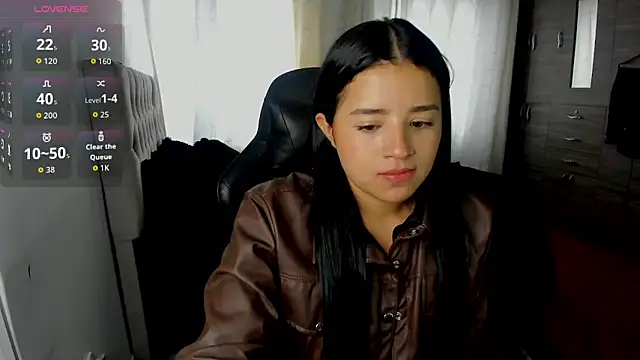 aliice walker  online show from March 31, 2026, 7:05 pm