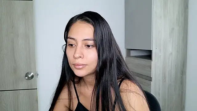 Snapshot of Sophie__Foxxx chatting on February 19, 2025, 12:00 pm Sophie Foxxx online show from February 19, 2025, 12:00 pm