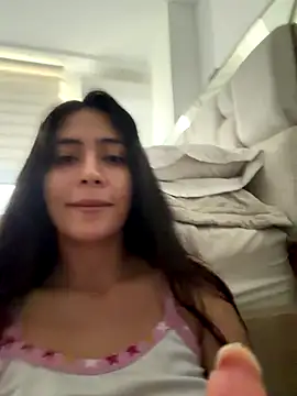 Sophie  Foxxx online show from December 16, 2025, 4:11 pm