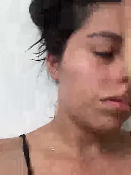 Snapshot of Sophie__Foxxx chatting on March 7, 2025, 6:00 pm Sophie Foxxx online show from March 7, 2025, 6:00 pm