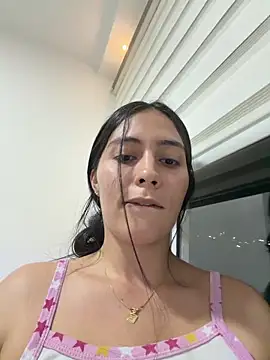 Sophie  Foxxx online show from May 15, 2026, 11:47 pm