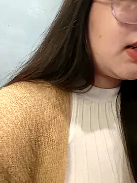 ANNELIESE  online show from February 25, 2025, 4:46 pm