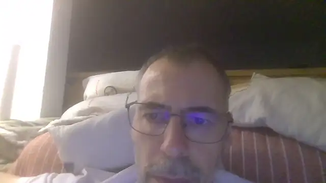 ptitcanard60600 online show from September 25, 2025, 9:43 pm