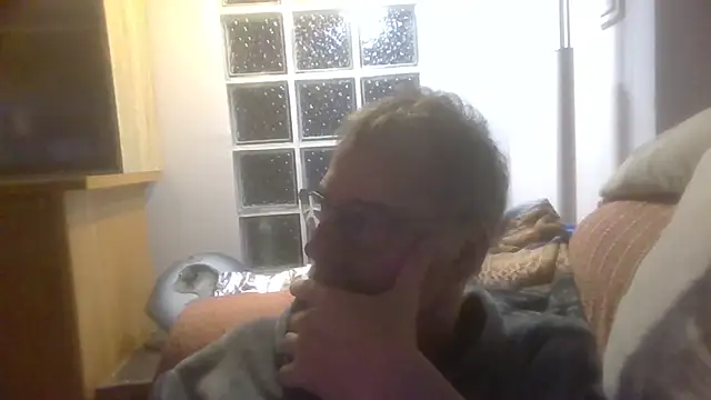 Snapshot of ptitcanard60600 chatting on November 23, 2025, 11:37 pm ptitcanard60600 online show from November 23, 2025, 11:37 pm