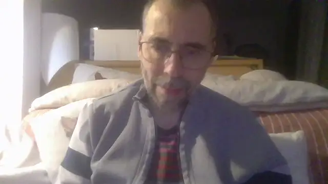 Snapshot of ptitcanard60600 chatting on December 4, 2025, 10:53 pm ptitcanard60600 online show from December 4, 2025, 10:53 pm