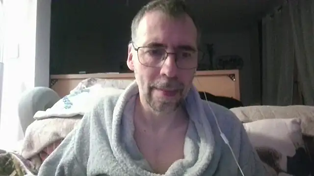 ptitcanard60600 online show from March 20, 2026, 9:27 pm