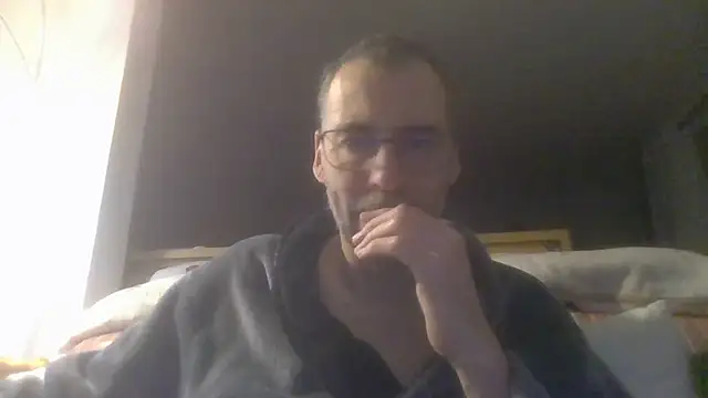 Snapshot of ptitcanard60600 chatting on December 21, 2025, 11:38 pm ptitcanard60600 online show from December 21, 2025, 11:38 pm