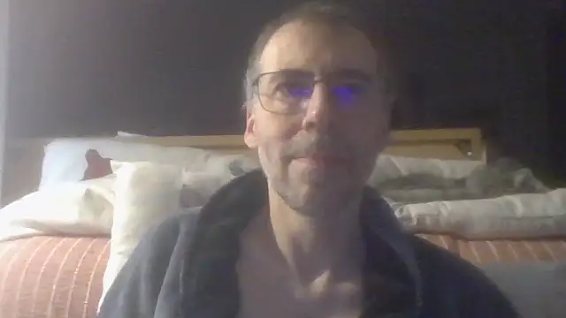 Snapshot of ptitcanard60600 chatting on November 16, 2025, 10:35 pm ptitcanard60600 online show from November 16, 2025, 10:35 pm