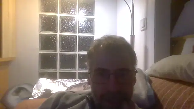 Snapshot of ptitcanard60600 chatting on December 1, 2025, 10:43 pm ptitcanard60600 online show from December 1, 2025, 10:43 pm