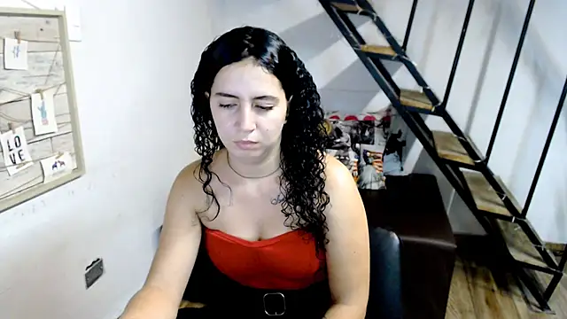 samantha baby  online show from March 9, 2025, 8:10 pm
