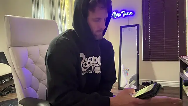 Snapshot of alexmannd chatting on September 29, 2025, 2:44 pm alexmannd online show from September 29, 2025, 2:44 pm