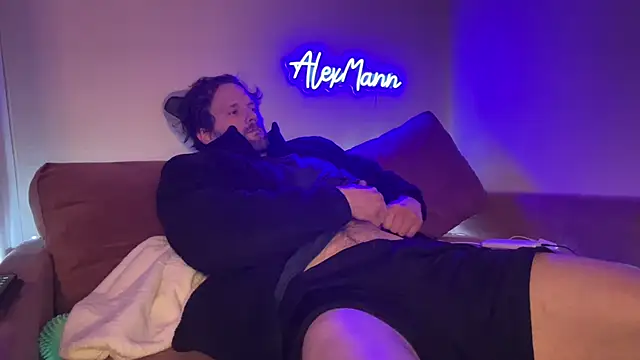 Snapshot of alexmannd chatting on November 27, 2025, 2:28 pm alexmannd online show from November 27, 2025, 2:28 pm