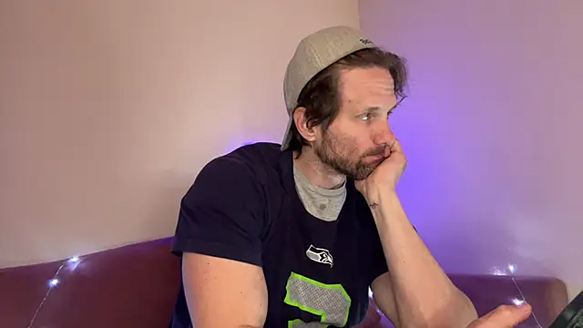 Snapshot of alexmannd chatting on December 4, 2025, 5:34 pm alexmannd online show from December 4, 2025, 5:34 pm