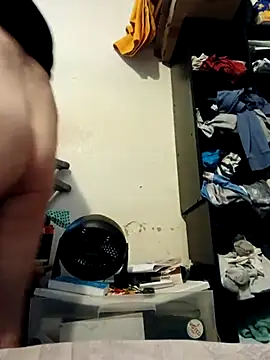 Snapshot of graham1980 chatting on February 18, 2025, 9:20 pm graham1980 online show from February 18, 2025, 9:20 pm