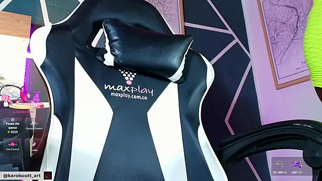 KAROL-SCOTT online show from October 3, 2025, 8:10 pm