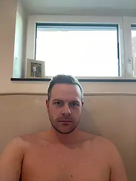 Snapshot of Danii0790 chatting on February 5, 2025, 4:14 pm Danii0790 online show from February 5, 2025, 4:14 pm