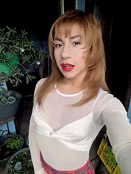 Evehampy online show from March 12, 2026, 8:02 pm