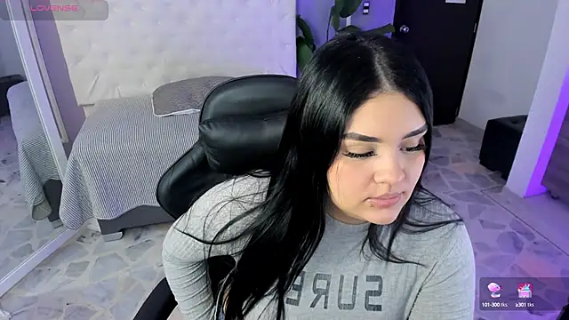 Snapshot of martinasaez chatting on October 4, 2025, 8:10 pm martinasaez online show from October 4, 2025, 8:10 pm