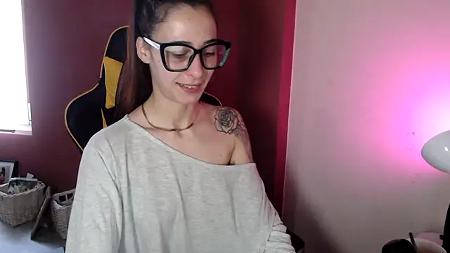 Sofiasweetsecret online show from April 14, 2026, 8:19 am