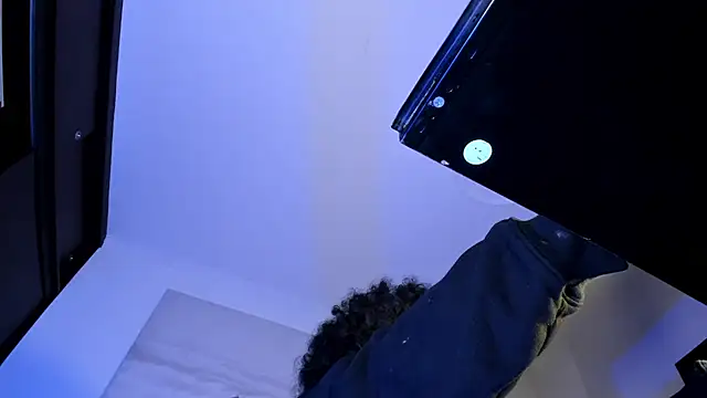 Apotheosis01 online show from September 21, 2025, 9:20 pm