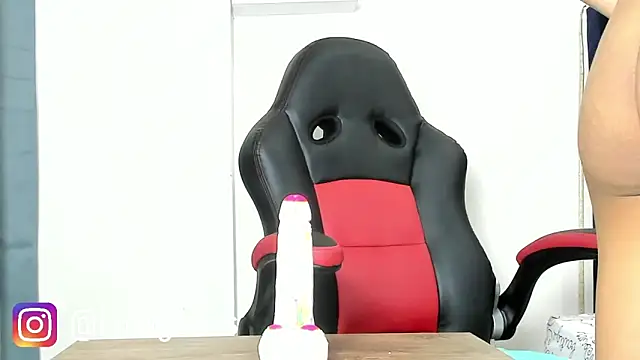 Snapshot of Kloe-squirts chatting on September 27, 2025, 2:28 am Kloe-squirts online show from September 27, 2025, 2:28 am