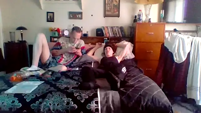 ThickStickly1 online show from February 26, 2026, 10:32 pm