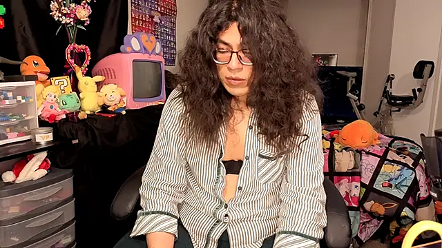 Snapshot of ShinyCherub chatting on October 16, 2025, 5:54 pm ShinyCherub online show from October 16, 2025, 5:54 pm