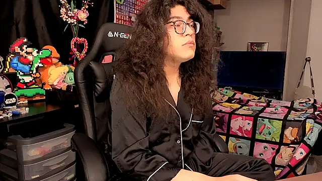 Snapshot of ShinyCherub chatting on September 26, 2025, 6:20 am ShinyCherub online show from September 26, 2025, 6:20 am