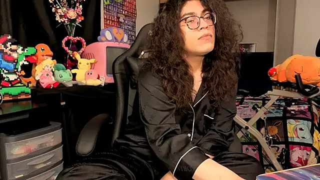 Snapshot of ShinyCherub chatting on September 23, 2025, 4:36 pm ShinyCherub online show from September 23, 2025, 4:36 pm