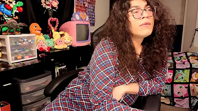 Snapshot of ShinyCherub chatting on September 30, 2025, 2:01 pm ShinyCherub online show from September 30, 2025, 2:01 pm