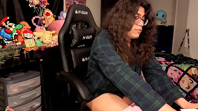 Snapshot of ShinyCherub chatting on November 1, 2025, 12:21 pm ShinyCherub online show from November 1, 2025, 12:21 pm