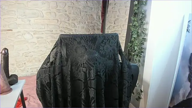 Snapshot of Mayala__ chatting on November 1, 2025, 4:34 pm Mayala online show from November 1, 2025, 4:34 pm