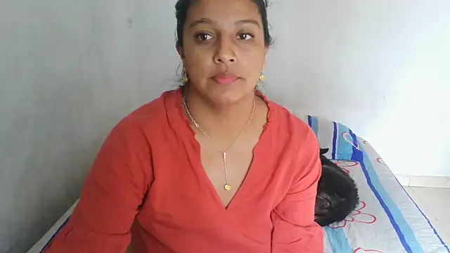 almaswan1 online show from January 28, 2025, 8:36 pm
