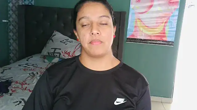 almaswan1 online show from November 7, 2025, 3:16 pm