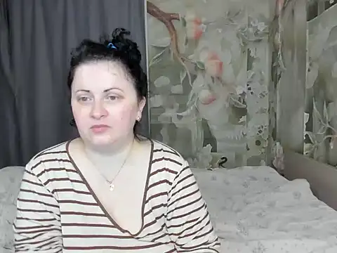 Lillian2 online show from March 27, 2026, 1:36 am