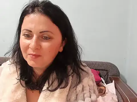 Snapshot of Lillian2 chatting on January 3, 2025, 4:27 pm Lillian2 online show from January 3, 2025, 4:27 pm