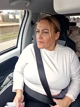 Isabellaa04 online show from February 16, 2026, 9:30 am